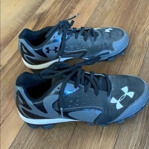 Under Armour black gray baseball cleats
